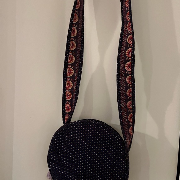 Elephant Handbag. Great for over the shoulder carrying. Never used. - Picture 3 of 4